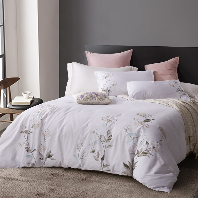 https://assets.wfcdn.com/im/21630904/resize-h755-w755%5Ecompr-r85/2232/223257572/Bernadette+100%25+Cotton+Duvet+Cover+Set.jpg