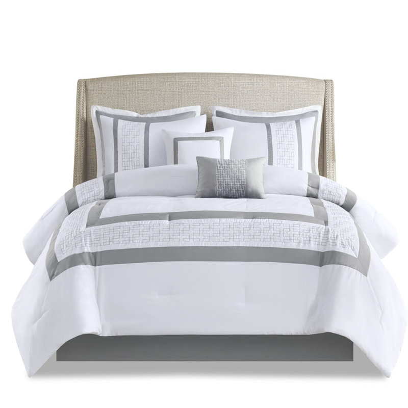 Édredon 8 pièces pour très grand lit - style transitionnel, coussins brodés avec garniture sophistiquée 8 pièces, rembourrage