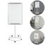 Tableau blanc avec roues