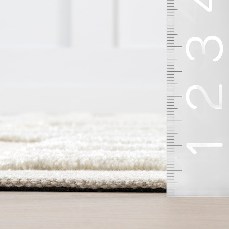 Handmade Ivory Wool Blend Tufted Rectangular Rug 8' x 10'