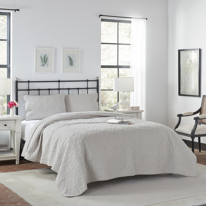 Laura Ashley Felicity Cotton Reversible Quilt Set, Twin Quilt + 1 Standard Sham, Ivory