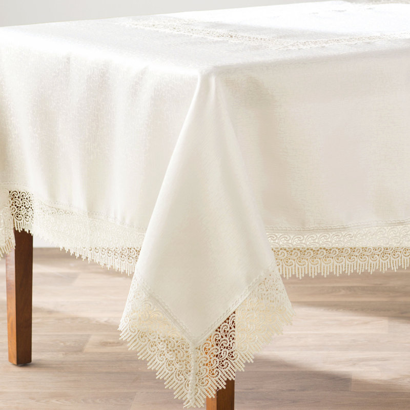 Nappe Alienor, l 140 po x L 70 po, Ivoire