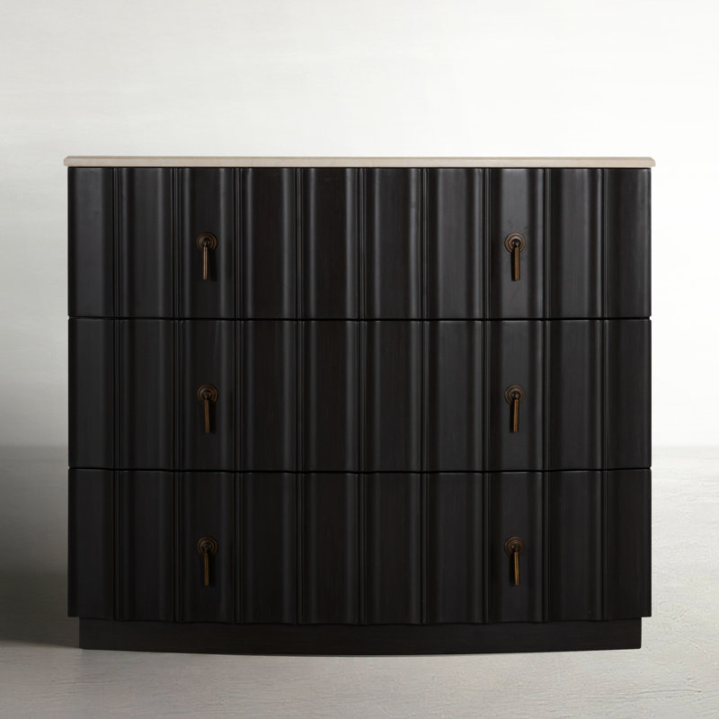 Sergio Chest