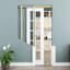 Porte coulissante escamotable 24 x 96 avec fermeture amortie, 10 carreaux de verre clair, âme pleine, peignable et imperméable, utilisable comme porte de buanderie, porte de placard, porte de chambre ou porte cachée.-124237331