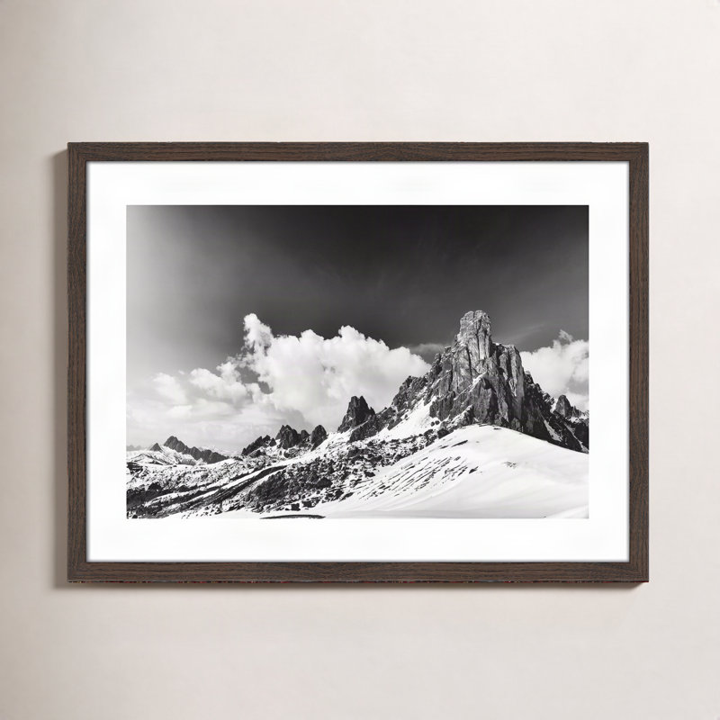Dragon's Tail par Lars Van de Goor - reproduction de photo sur papier encadrée, H 17 po x l 23 po x P 0,75 po