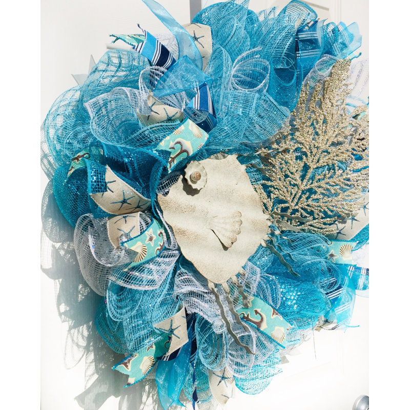 Couronne en maille poisson et mer corail 20 po