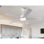 Ventilateur de plafond de 42 pouces avec lumière et télécommande, ventilateur de plafond moderne à profil bas pour chambre à coucher, 5 pales avec double finition en bois blanc et naturel, lumière DEL à intensité variable, moteur réversible à 6 vitesses