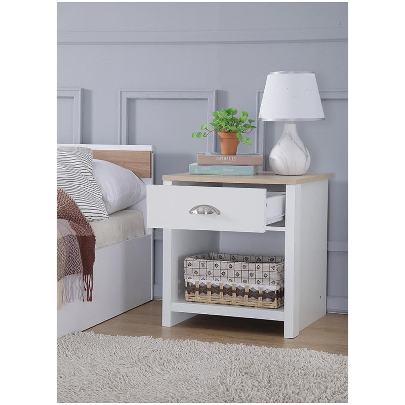 Aalieyah End Table, White