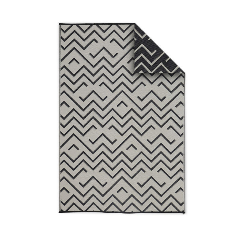 Kavien Hand Woven 180cm X 270cm Indoor / Outdoor Area Rug Set