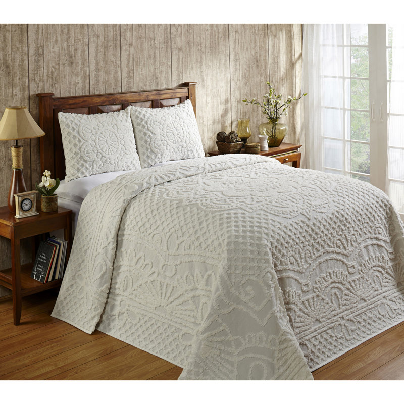 Trevor Chenille Bedspread Set Twin Size, 100% Cotton Medallion Coverlet Set with 1 Standard Shams, Traditional Textured Heirloom Bedding, Soft Breathable All-Season Comfort, OEKO-TEX Certified, Ivory