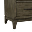 Ensemble de chambre avec très grand lit à panneaux et deux tables de chevet Hinkle-124881419
