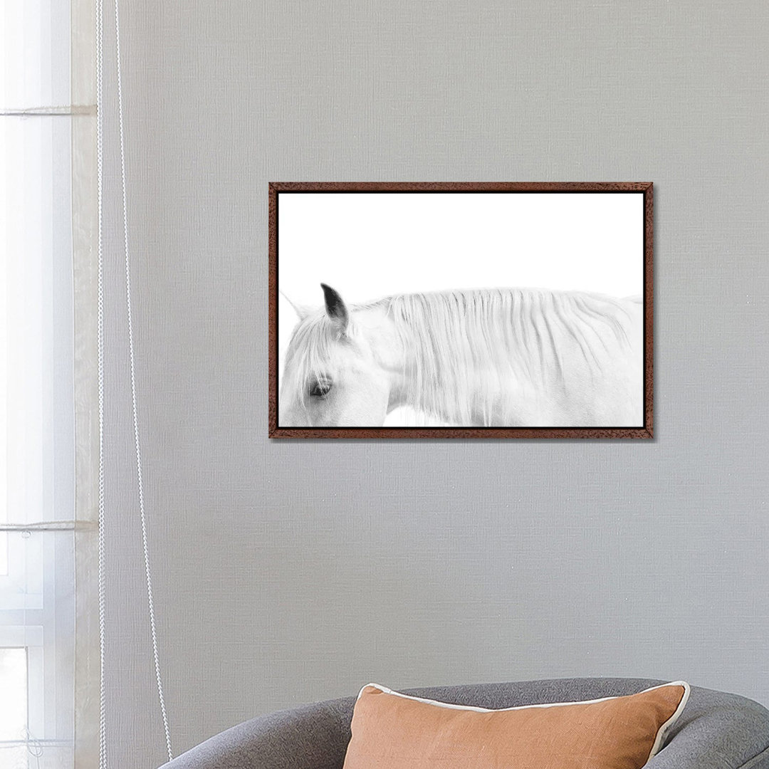 White On White von Samantha Carter - Galerie-verpackte Leinwand GiclÃ©e