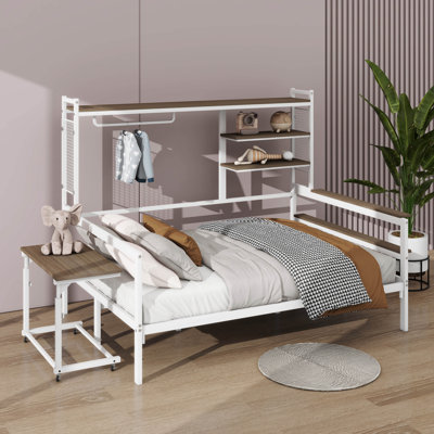 Lit de jour multifonctionnel en métal avec bureau réglable, grille robuste, tablettes fonctionnelles et support pratique