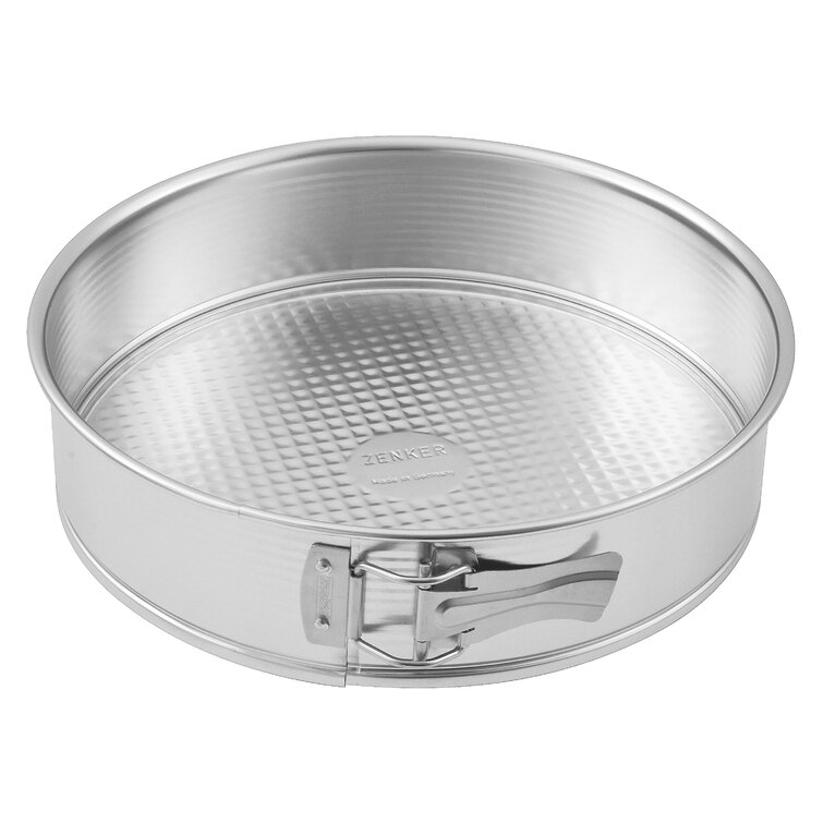  7' Inch Non-Stick Springform Bundt Pan 2-in-1 for use