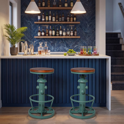 Ensemble de 2 tabourets de bar à hauteur réglable industriels, tabourets de bar pivotants avec sièges en bois massif et bases en métal de style bouche d'incendie, pour îlot de cuisine, bar maison, vert