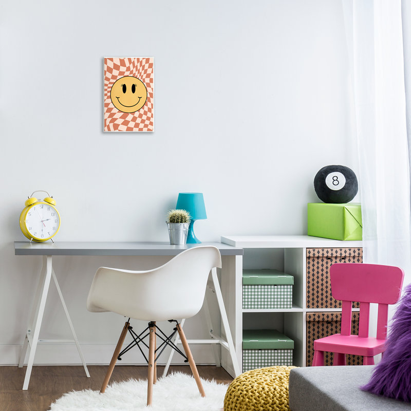 «Wavy Checkered Smiley» par JJ Design House, LLC., H 15 po x l 10 po