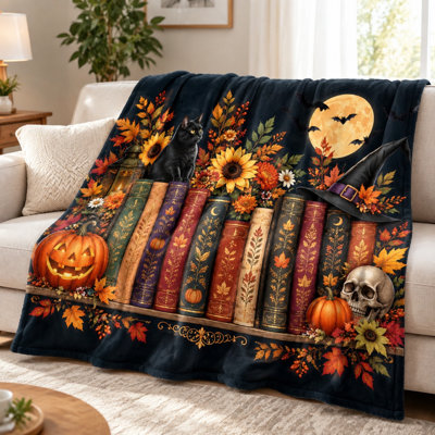 Couverture polaire douillette à motif chat noir, livre, chapeau de sorcière, citrouille et crâne, idéale pour l’Halloween. Décoration automnale pour canapé, chambre, salon et maison.