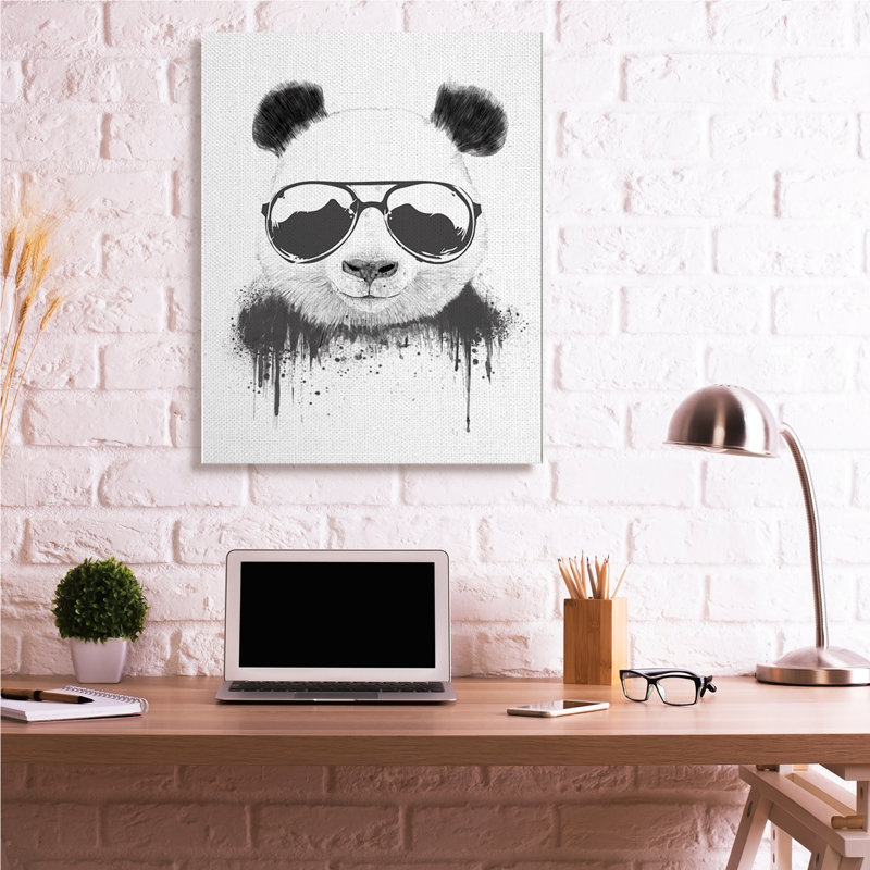 «Cool Panda» par Balazs Solti, Toile tendue, H 48 po x l 36 po