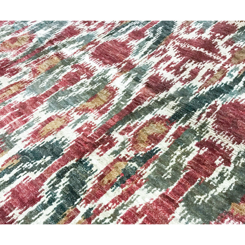 Hand-Knotted High-Quality Red and Green Area Rug