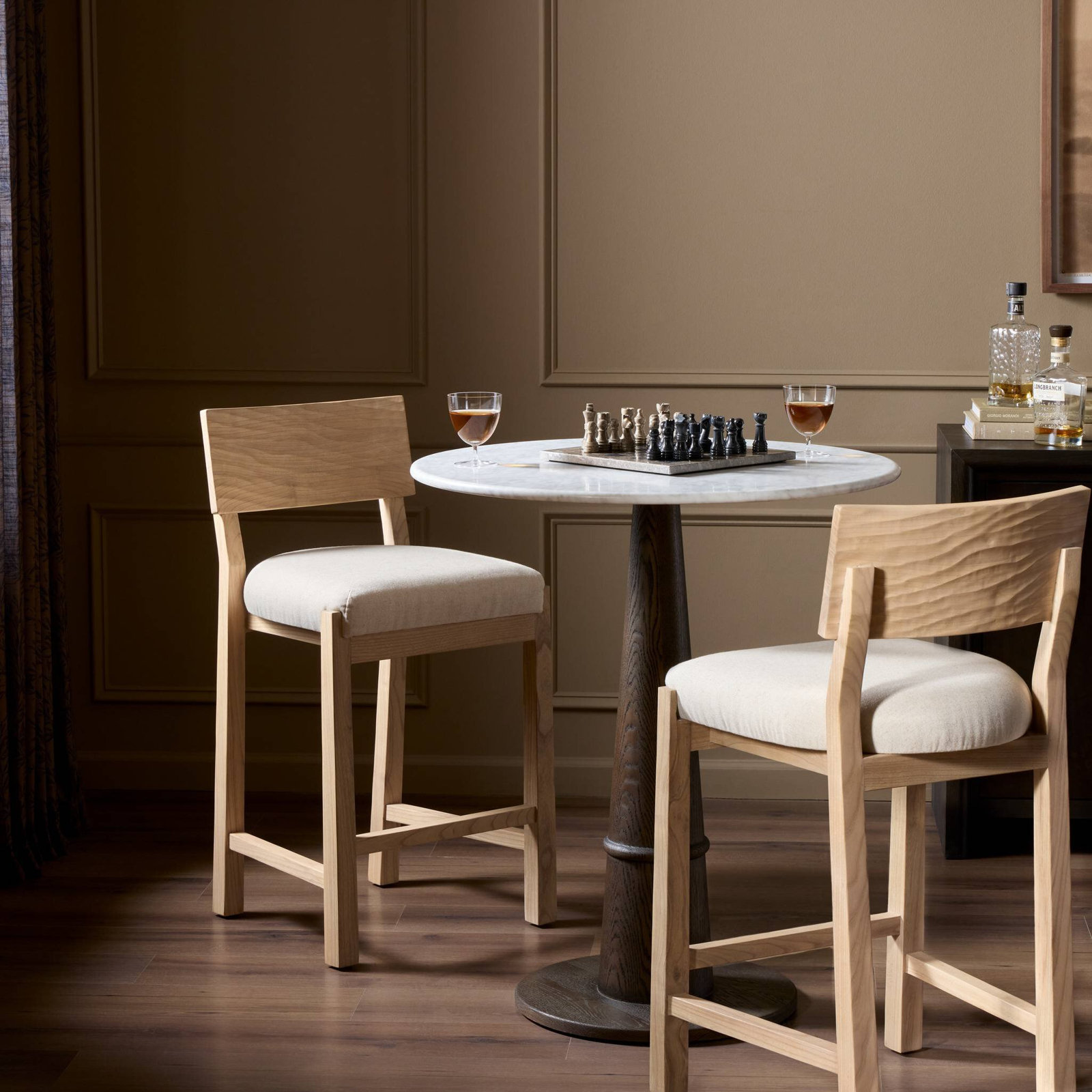 27" Bar Stool, Lynchart Sand
