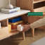 Meuble télé de style minimaliste jumelé à une table basse