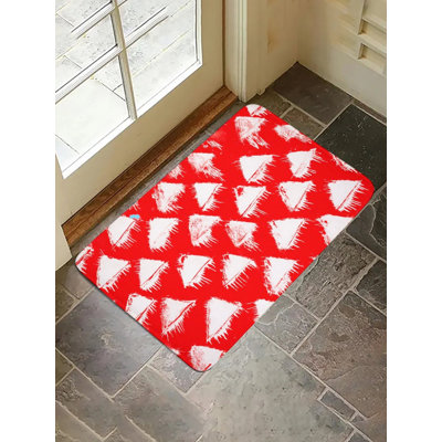 Triangle Pattern Bath Rug, 16 X 24