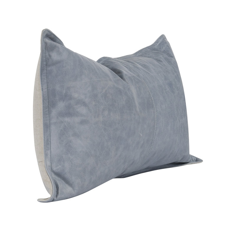 Coussin décoratif en cuir Cutler, Bleu glacier, 14 po x 22 po, Forme rectangulaire