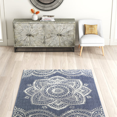 Hathcock Machine Woven Paisley Indoor / Outdoor Area Rug