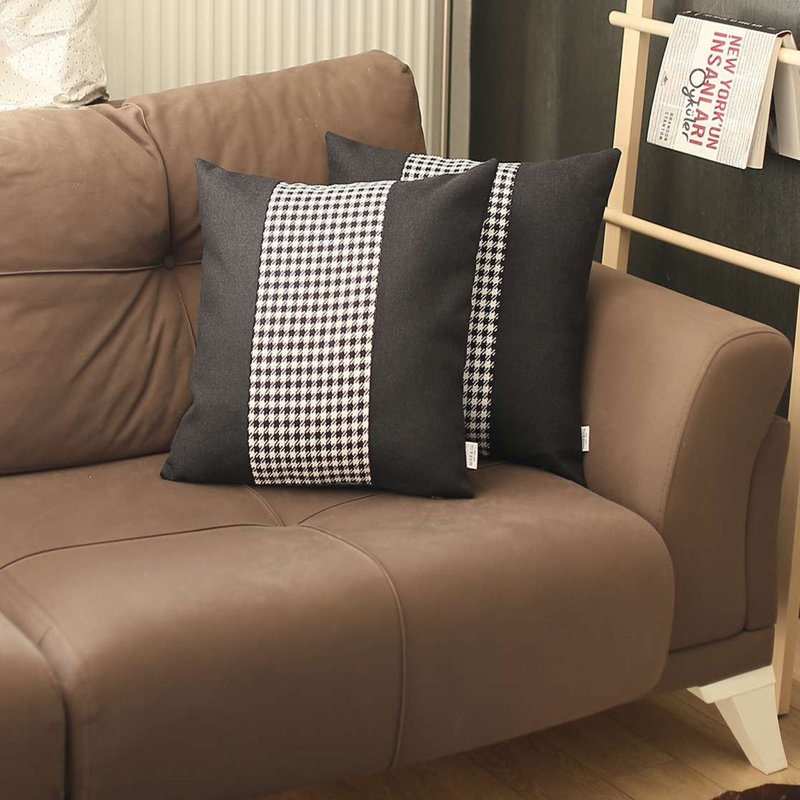 Houndstooth Reversible Pillow Insert