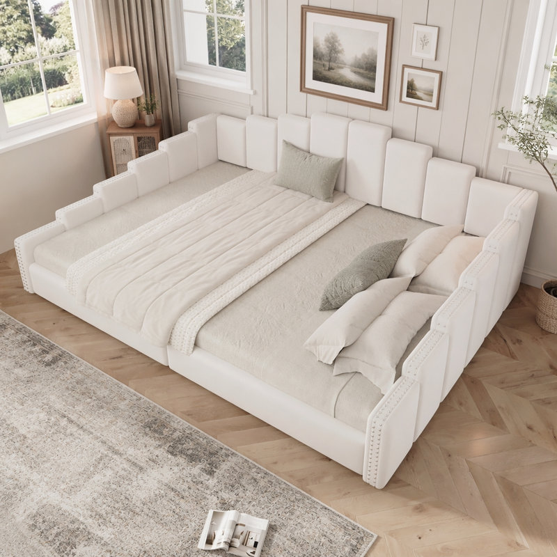 Lit plateforme tapissier avec garniture cloutée, Beige