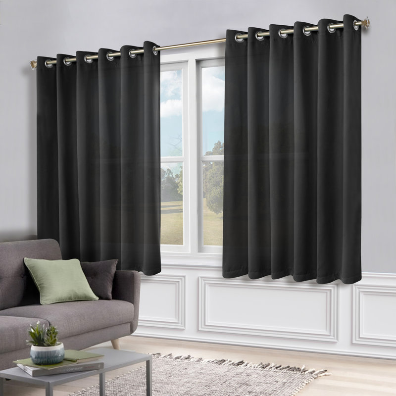 Paire de rideaux obscurcissant avec œillets Millendon, Rose, L 70 po x L 63 po