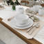 Service de table en porcelaine taillée en relief blanc 16 pièces Ebern Designs pour 4 personnes