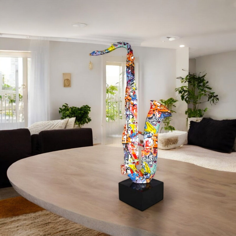 Statue de saxophone Graffiti Modern Art en résine - décor d'inspiration musicale Kingsland, 15 po x 9 po x H 29 po