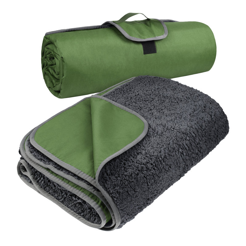 Tirrinia Outdoor Waterproof Blanket, Green/Black, 66" W x 90" L