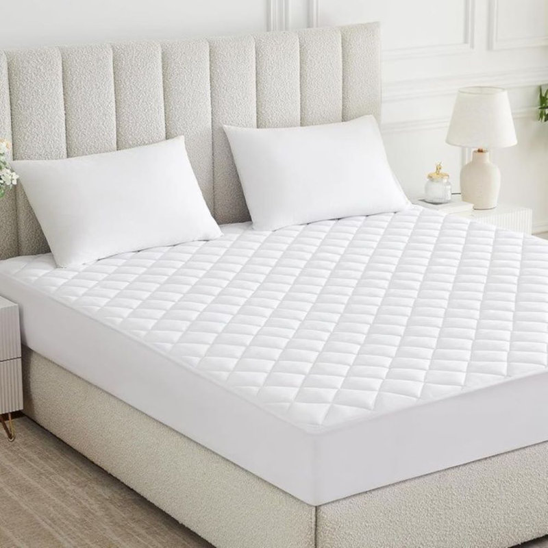 Waterproof Quilted Mattress Protector – Soft, Breathable & Deep Pocket Cover for Bed Protection, Kingsize (5')