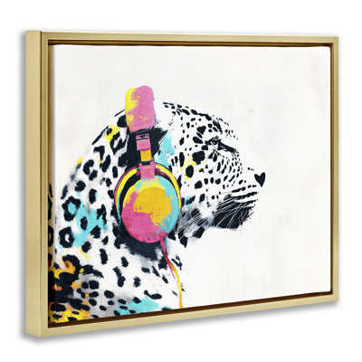 Cadre flottant pour casque Leopard On Air, design par Svetlana Aleynikova