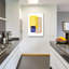 «Lemon Pop Line Art» par Linda Woods, art mural en verre acrylique-436976545