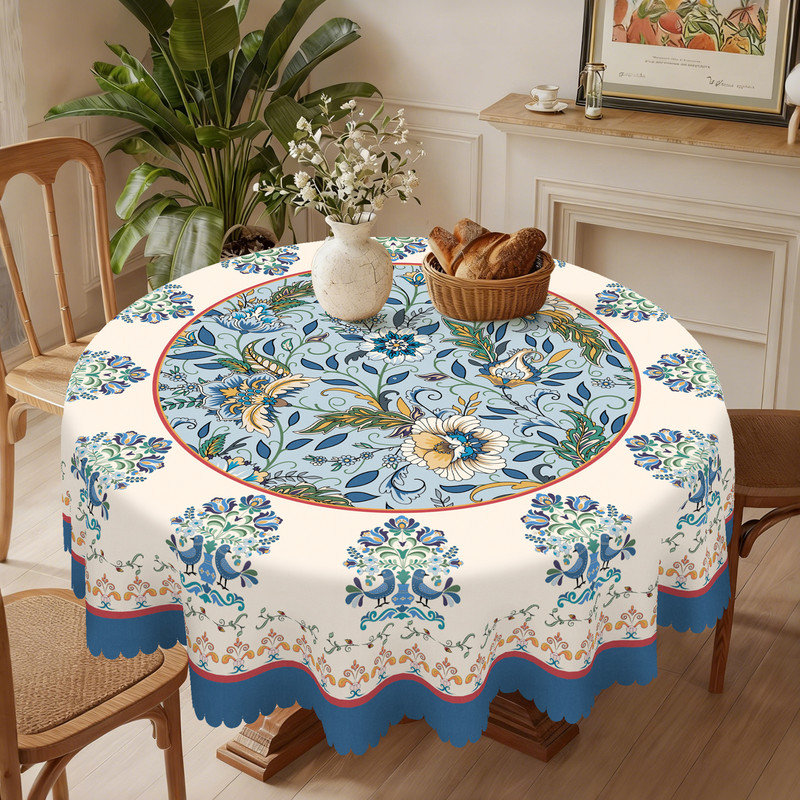 Nappe en polyester lavable à motif floral bleu clair