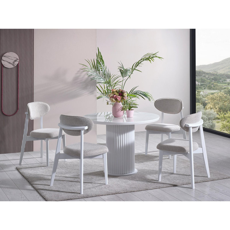 Ferro 4 - Person Dining Set