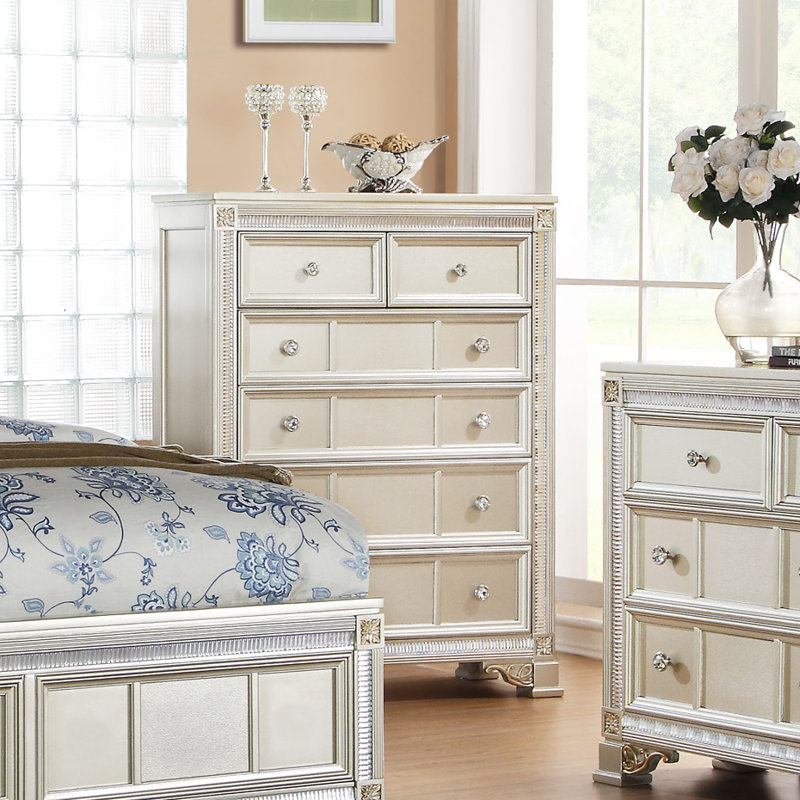 Commode 5 tiroirs Skaggs