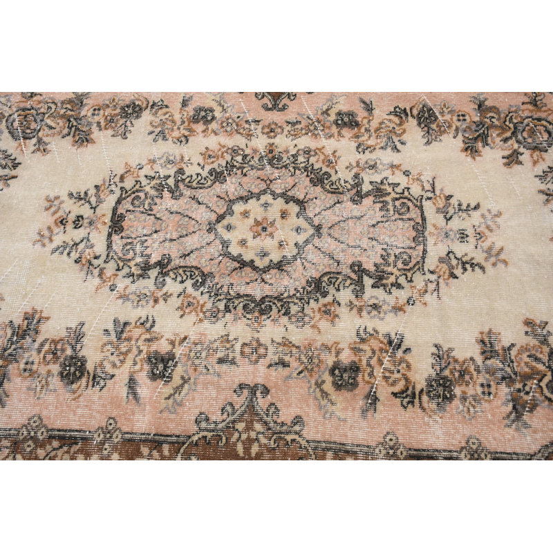 Tapis turc vintage fait à la main en beige doux pour le salon