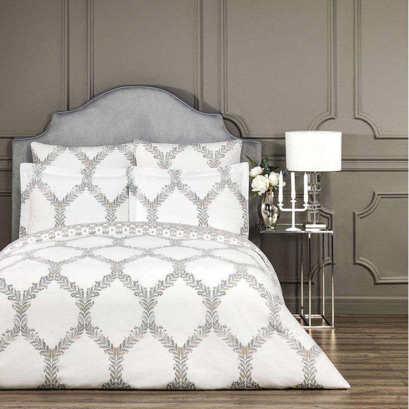 Chloe Sateen Fitted Sheet, King Sheet Set + 2 Pillowcases