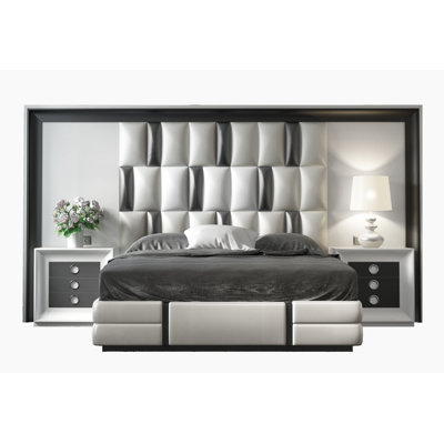 Lit tapissier standard London