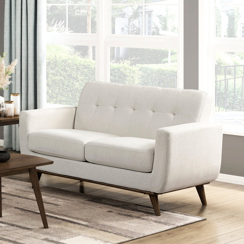 Causeuse beige contemporaine, coussin et dossier rembourrés confortables, pieds en bois massif, structure en contreplaqué, rembourrage en mousse sur les ressorts ensachés, tissu texturé, coussins de siège réversibles attachés,