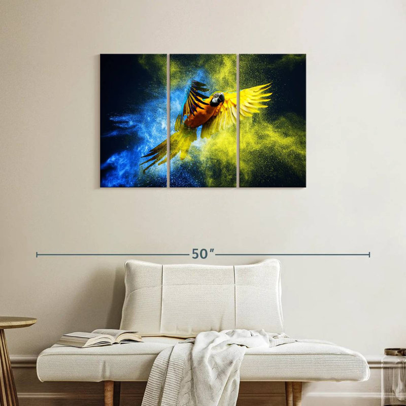 Brampt Striking Macaw, 24" H x 38" W