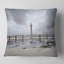 Coussin en pluie bridge-123398460