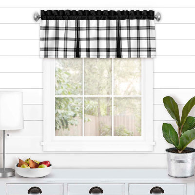 Plaid Tailored Kitchen Curtain