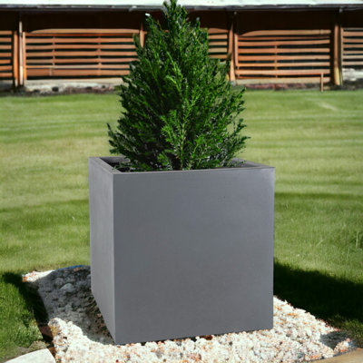 Eastvale Handcrafted Outdoor Planter Box
