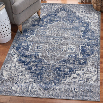 Mannsville Oriental Indoor Rug