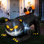 Chat gonflable noir d'Halloween animé de 6 pi avec tête mobile et lumières DEL intégrées